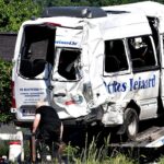 Acidente envolvendo trem em alta velocidade e microônibus na Bélgica deixa 4 mortos, incluindo 2 crianças