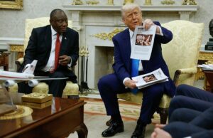 Administrador Trump. propõe admitir mais milhares de africâneres nos EUA como refugiados Administrador Trump. propõe admitir mais milhares de africâneres nos EUA como refugiados