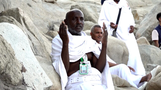 Al Jazeera fala aos peregrinos do Hajj sobre sua jornada a Meca
