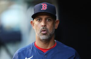 Alex Cora: O gerente ‘confiante’ da equipe da MLB será persuadido a ingressar Alex Cora could join the Philadelphia Phillies