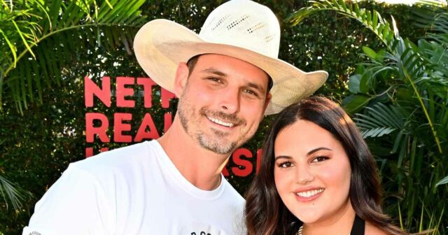 Alexa Lemieux, do Love Is Blind, quebra o silêncio sobre Love-Is-Blind-Alum-Brennon-Lemieux-Quebra-Seu-Silêncio-no-Divórcio-De-Alexa-Lemieux-IG-F1.jpg