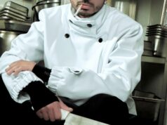 Álvaro Díaz desafia os fãs do trap latino a expandir seus paladares em ‘Omakase’ Álvaro Díaz desafia os fãs do trap latino a expandir seus paladares em 'Omakase'