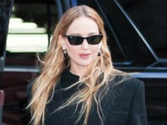 Ama o macacão floral de Jennifer Lawrence? Copie o visual por $ 36 Marta Stewart