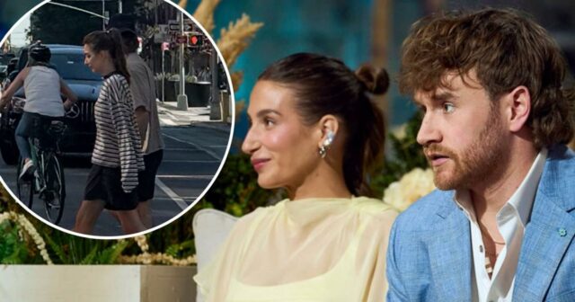 Amanda Batula e West Wilson se aconchegam na caminhada em meio ao drama romântico 1 em Nova York