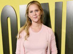 Amy Schumer revela efeito colateral sexual de suposta ‘colonoscopia malfeita’ Amy Schumer se sente renascida depois que comentários com rosto inchado levaram ao diagnóstico de síndrome de Cushing