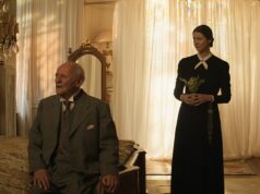 Análise inicial de ‘The Housekeeper’: Romance inspirado em Daphne du Maurier, de Richard Eyre, estrelado por Anthony Hopkins, Helena Bonham Carter e Caitríona Balfe Wraps Production (EXCLUSIVO) Análise inicial de 'The Housekeeper': Romance inspirado em Daphne du Maurier, de Richard Eyre, estrelado por Anthony Hopkins, Helena Bonham Carter e Caitríona Balfe Wraps Production (EXCLUSIVO)