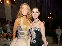 Anne Hathaway é criticada por fãs por causa de uma foto com Blake Lively no Met Gala … poucas horas depois que a estrela resolveu a guerra legal de Justin Baldoni Anne Hathaway está enfrentando uma forte reação online por causa de fotos dela posando com Blake Lively no Met Gala repleto de estrelas de segunda-feira.