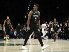 Anthony Edwards dedica a vitória dos Timberwolves à sua falecida mãe MINNEAPOLIS, MINNESOTA - MAY 10: Anthony Edwards #5 of the Minnesota Timberwolves reacts during the fourth quarter against the San Antonio Spurs in Game Four of the Second Round of the NBA Western Conference Playoffs at Target Center on May 10, 2026 in Minneapolis, Minnesota. (Photo by David Berding/Getty Images)