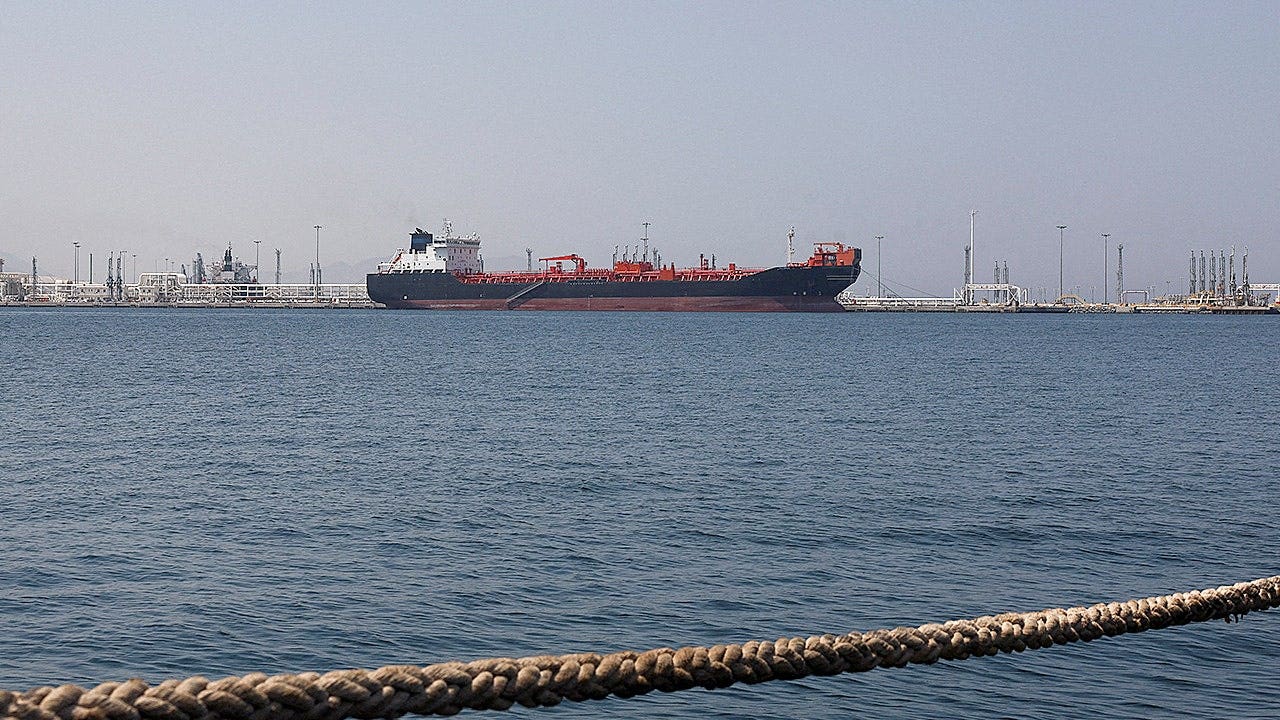 Apagão de petroleiros em massa sacode o Golfo antes da transferência de petróleo de 1,35 milhão de barris em meio a negociações EUA-Irã: empresa