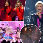 Kimberly Wyatt, Nicole Scherzinger e Ashley Roberts das Pussycat Dolls no American Music Awards