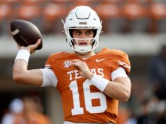 Arch Manning não é o melhor QB em 2027 para equipes da NFL Arch Manning #16 of the Texas Longhorns