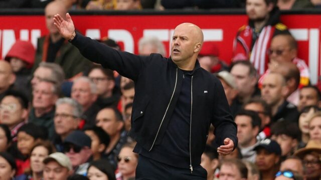 Arne Slot Dibidik Klub Maarten Paes, Musim Depan Tinggalkan Liverpool?
