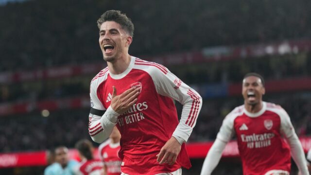Arsenal à beira do título da Premier League após vencer Arsenal à beira do título da Premier League após vencer Burnley