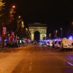As celebrações da vitória do PSG tornam-se violentas: torcedores em Paris entram em confronto com a polícia, quase 130 prisões são feitas