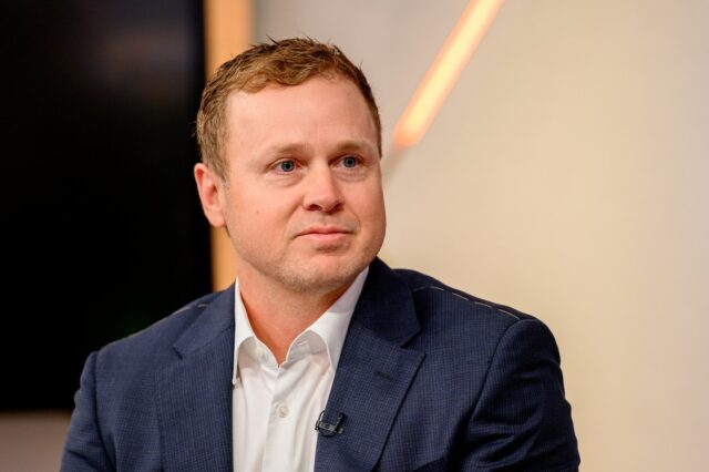 As chances de Spencer Pratt na corrida para prefeito de Los Angeles mayoral candidate Spencer Pratt visits