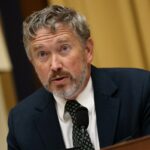 As chances de Thomas Massie perder para o MAGA Foe faltando menos de 2 semanas para a primária