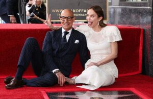 As estrelas de Devil Wears Prada, Emily Blunt e o cunhado Stanley Tucci, são incentivados por seus cônjuges famosos e co-estrelas de primeira linha ao receberem estrelas na Calçada da Fama de Hollywood Emily Blunt e Stanley Tucci foram homenageados com estrelas na Calçada da Fama de Hollywood ao serem aplaudidos por seus cônjuges famosos
