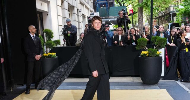 Connor Storrie participa da comemoração do Met Gala de 2026 