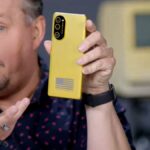 Assista: Patrick Holland, da CNET, testa o Trump Phone e responde suas perguntas ao vivo