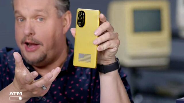 Assista: Patrick Holland, da CNET, testa o Trump Phone e responde suas perguntas ao vivo

