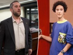 Assistente de ‘Saved by the Bell’ relembra incidente com faca de Dustin Diamond no set: ‘muito ameaçador fisicamente’ Assistente de 'Saved by the Bell' relembra incidente com faca de Dustin Diamond no set: 'muito ameaçador fisicamente'