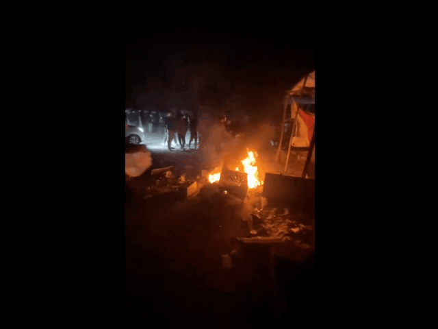 Ataque israelense provoca incêndio no norte da Cidade de Gaza
