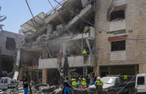 Ataques israelenses matam pelo menos quatro no sul do Líbano Ataques israelenses matam pelo menos quatro no sul do Líbano