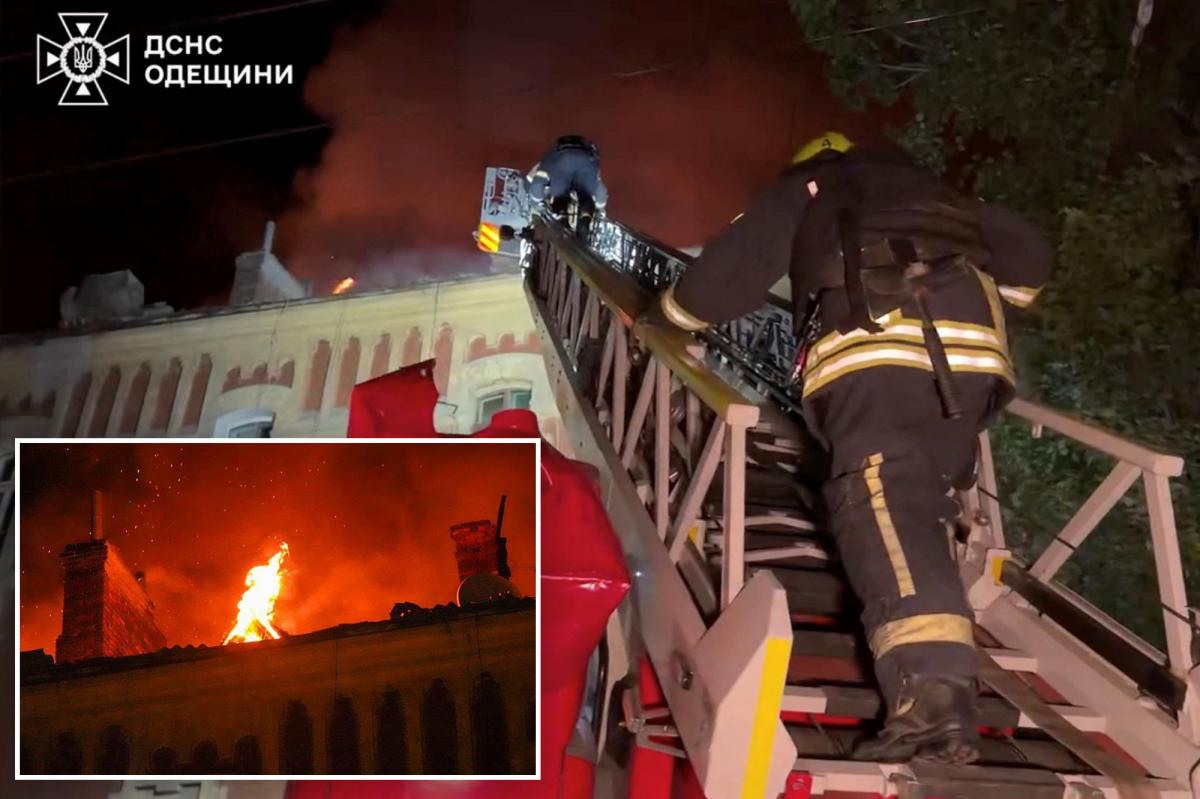 Bombeiros trabalham no local de um ataque de drone russo, em meio ao ataque da Rússia à Ucrânia, na região de Odesa, Ucrânia, nesta captura de tela obtida de um vídeo divulgado em 18 de maio de 2026.
