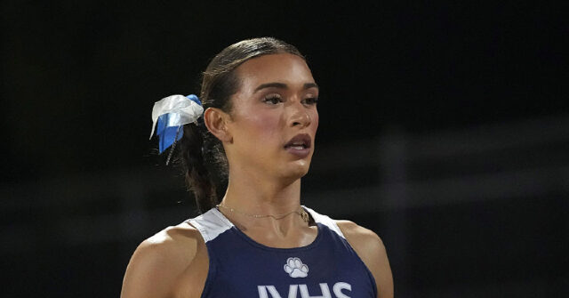 Autoridades tomam uma decisão ousada no pódio depois que atleta Autoridades tomam uma decisão ousada no pódio depois que atleta trans domina as finais da Califórnia