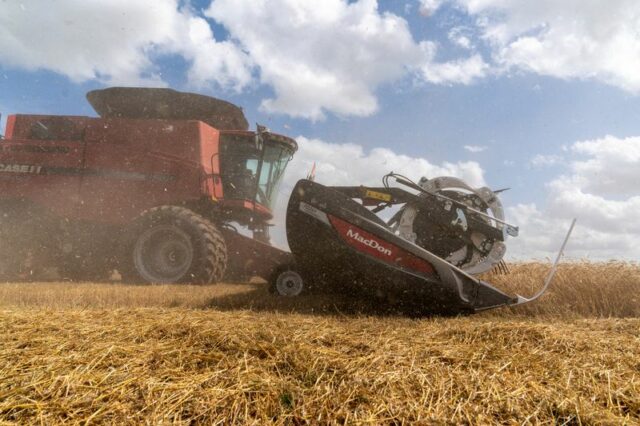 Avaliações do trigo de inverno do USDA atingiram o menor Avaliações do trigo de inverno do USDA atingiram o menor nível em 4 anos; milho 57% plantado, soja 49% pronto