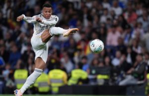 Avaliações dos jogadores do Real Madrid x Real Oviedo – Mbappe vaiado na vitória do Los Blancos por 2-0 lightbox-info