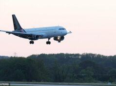 Avião que transportava britânicos de navio com vírus de ratos pousa em Manchester Um avião que transportava cidadãos britânicos repatriados do navio de cruzeiro MV Hondius, que foi afetado por um surto de hantavírus, chega ao aeroporto de Manchester
