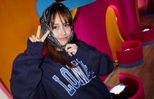Ayu Ting Ting Belum Blak-blakan Soal Kevin Gusnadi, Tapi Unggahan Umi Kalsum Seolah Bongkar Semuanya Ayu Ting Ting Belum Blak-blakan Soal Kevin Gusnadi, Tapi Unggahan Umi Kalsum Seolah Bongkar Semuanya