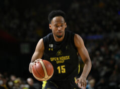 B.League: AJ Edu, Quentin Millora-Brown movidos por ambições de título AJ Edu, do Gunma Crane Thunders, durante um jogo na B.League do Japão