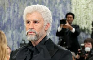 Bad Bunny completa 50 anos para o Met Gala de 2026 Bad Bunny participa da comemoração do Met Gala de 2026