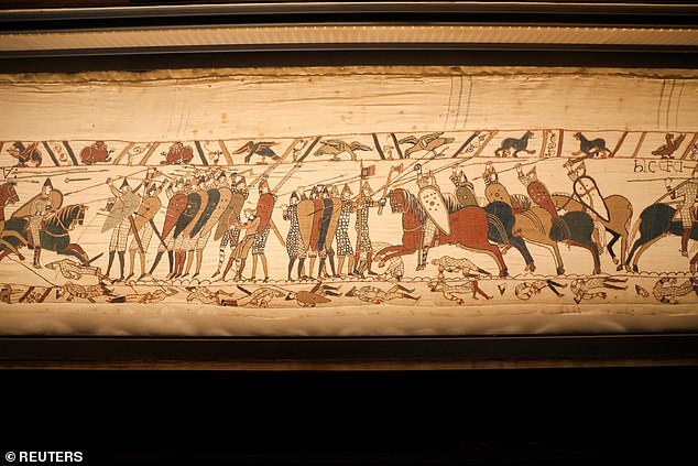 Bata o ponto! Como os ingressos para ver a Tapeçaria O Museu Bayeux exibe a Tapeçaria Bayeux, que retrata cenas da Batalha de Hastings de 1066