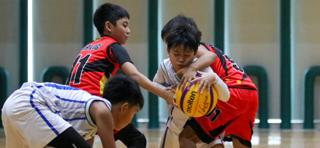 Batang San Miguel x Batang Talk N' Text no Torneio Batang PBA de 2026.