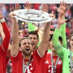 Bayern de Munique derrota Colônia e finalmente recebe o troféu da Bundesliga