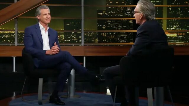 Bill Maher critica Gavin Newsom por processar a Fox News: 'Você está imitando' Trump
