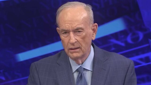 Bill O'Reilly expressa arrependimento pela troca 'acalorada' com Barney Frank: A deputada Maria Salazar (R-Flórida) co-apresentou o bipartidário