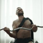 'Bodies (of War)', dos diretores Małgorzata Szumowska e Michał Englert, explora o preço trágico, 'heroísmo inesperado' do conflito na Ucrânia