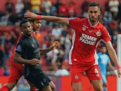 Bônus Disiram Berkali-kali, Semen Padang Tetap Terdegradasi Bônus Disiram Berkali-kali, Semen Padang Tetap Terdegradasi