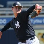 Os Yankees convocaram o destro Brendan Beck para o jogo de quinta-feira contra o Rangers.