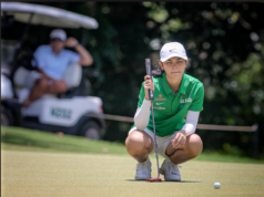 Bucay não tem planos de desacelerar enquanto La Salle pinta os fairways de verde Julia Lua estuda sua linha de putting.