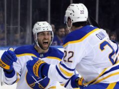 Buffalo Sabres fazem história com vitória nos playoffs sobre o Boston Bruins Buffalo Sabres fazem história com vitória nos playoffs sobre o Boston Bruins
