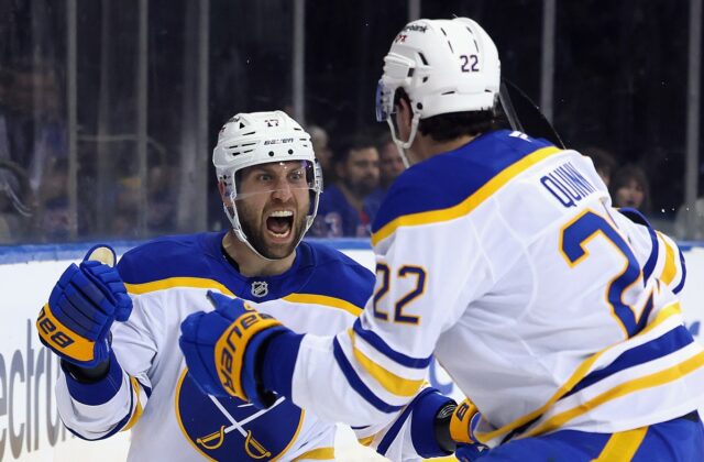Buffalo Sabres fazem história com vitória nos playoffs sobre o Boston Bruins
