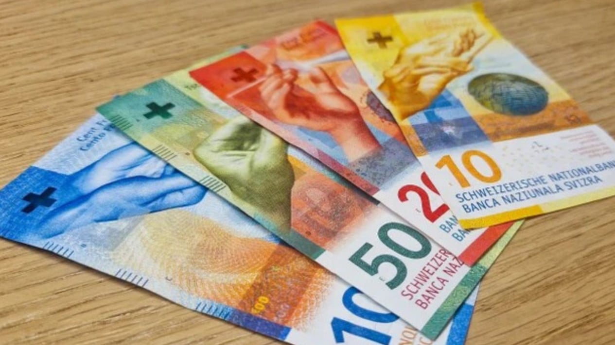 Bukan Dolar AS, investidor Kini Ramai Borong Franco Suíço