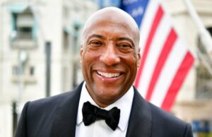 Byron Allen diz que economizará para a CBS pelo menos US $ 150 milhões assumindo o slot de ‘Late Show’ de Colbert: ‘Um ótimo negócio’ Byron Allen (Crédito: Getty Images)