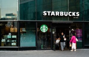 CEO da Starbucks Coreia demitido após a promoção do ‘Dia do Tanque’ gerar alvoroço público e pedir boicote CEO da Starbucks Coreia demitido após a promoção do 'Dia do Tanque' gerar alvoroço público e pedir boicote