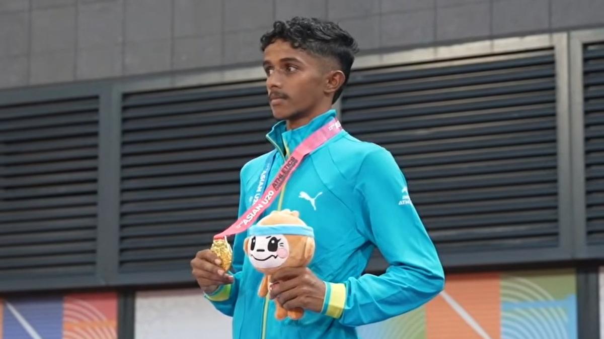 Campeonato Asiático de Atletismo Sub-20 de 2026: Atletas indianos ganham três medalhas de ouro, incluindo 1-2 no salto em distância masculino; Equipe mista de revezamento 4x400m desclassificada